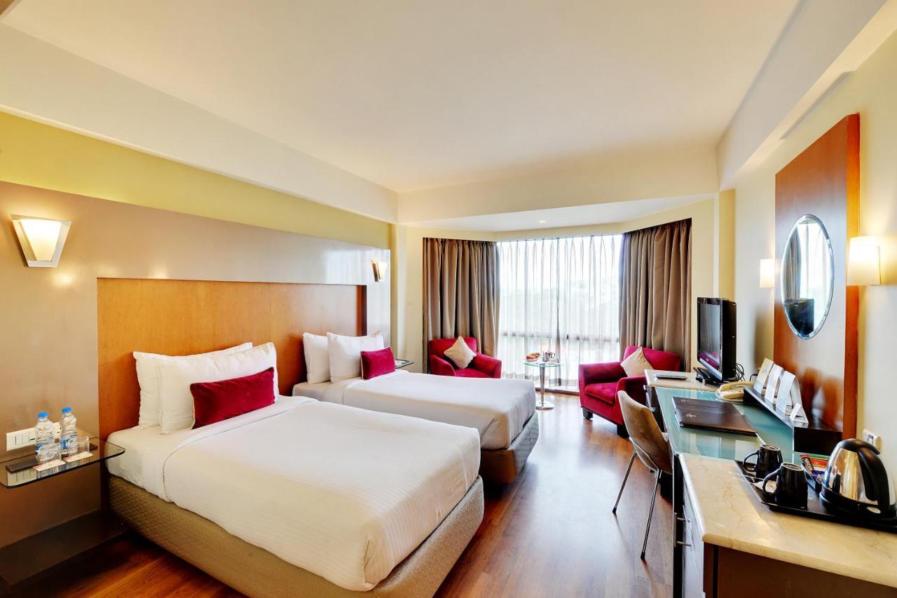 The Golkonda Hotel Hyderabad Exterior photo