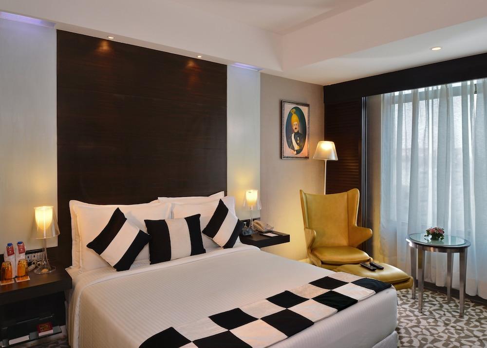The Golkonda Hotel Hyderabad Exterior photo