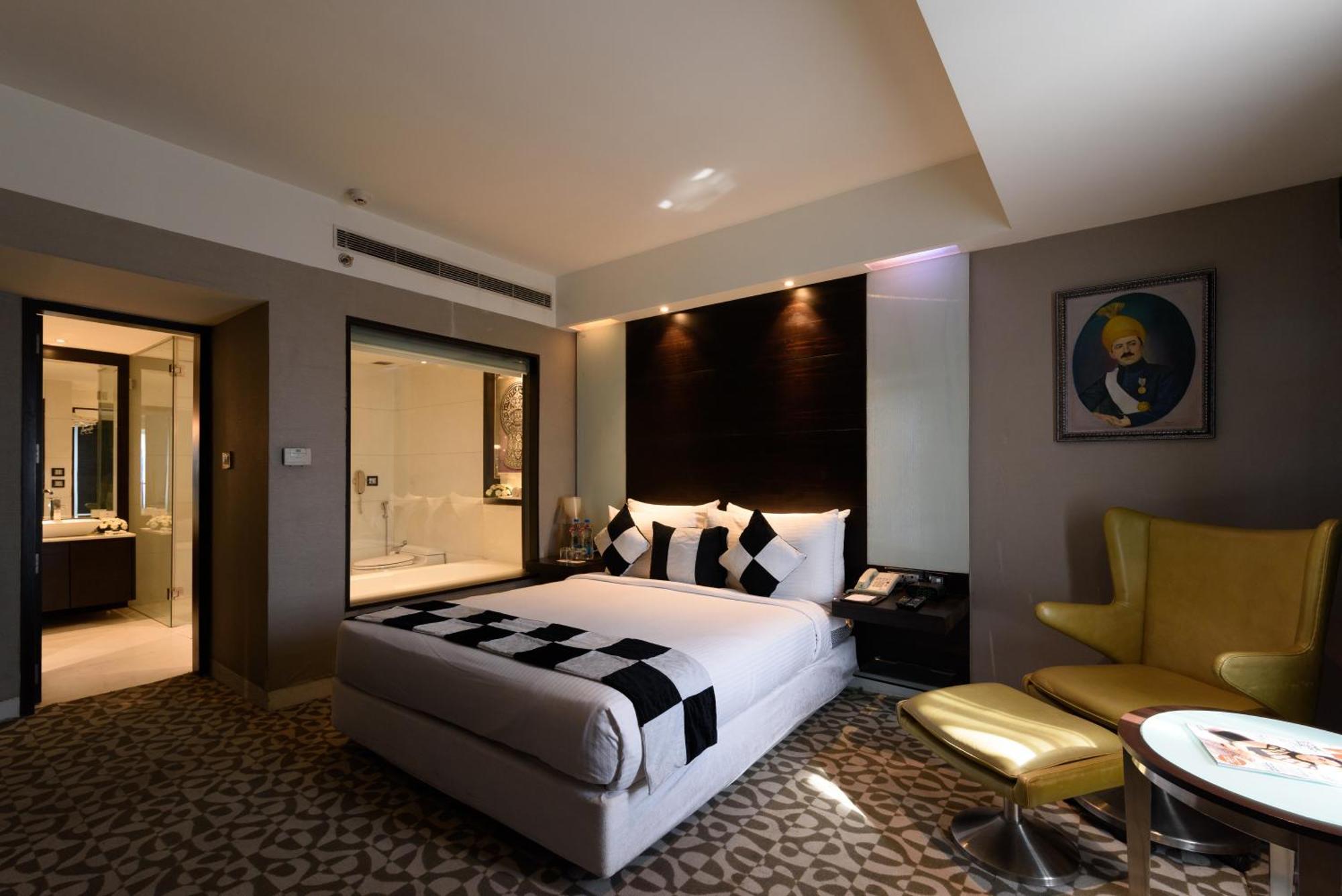 The Golkonda Hotel Hyderabad Exterior photo