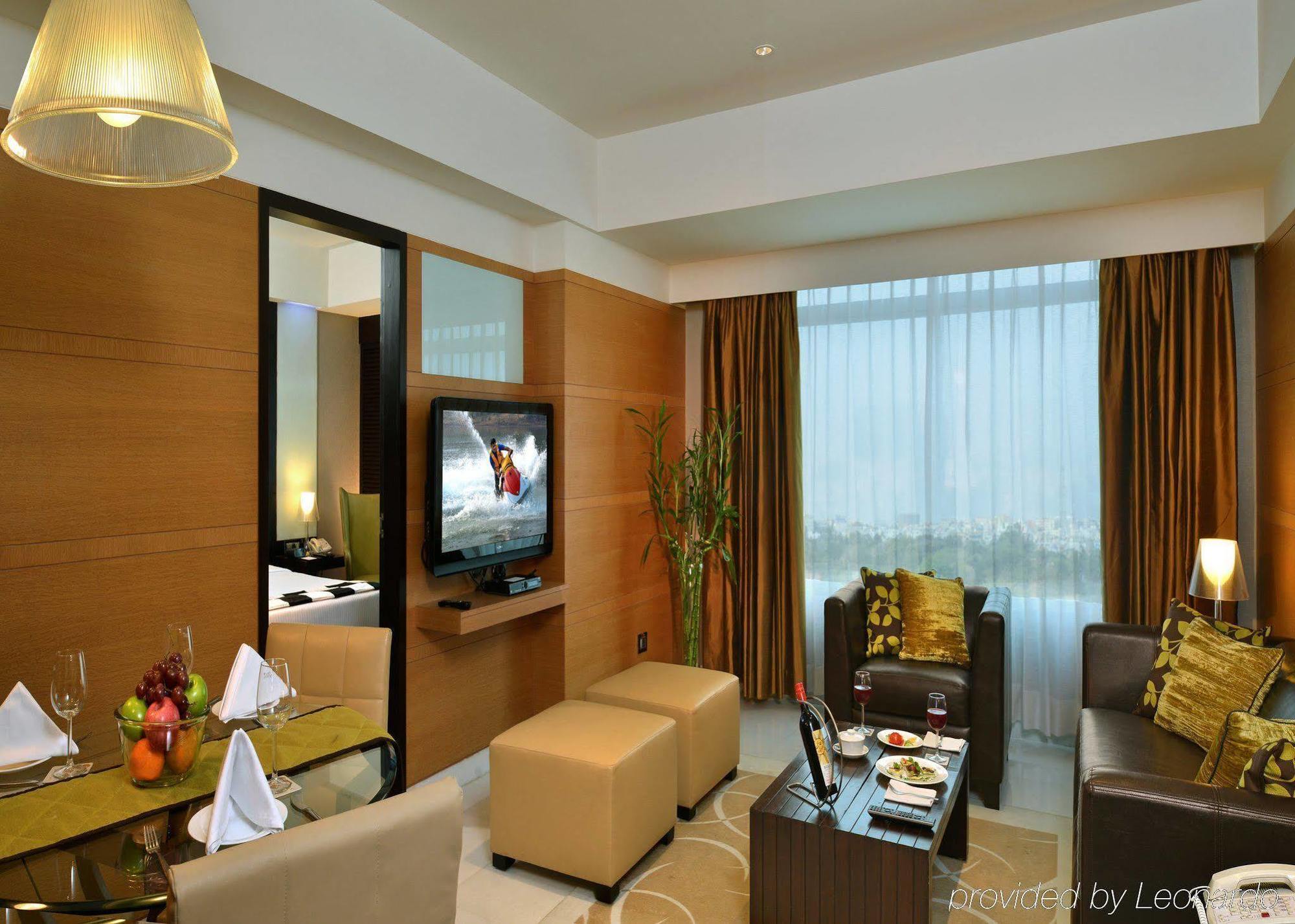 The Golkonda Hotel Hyderabad Room photo