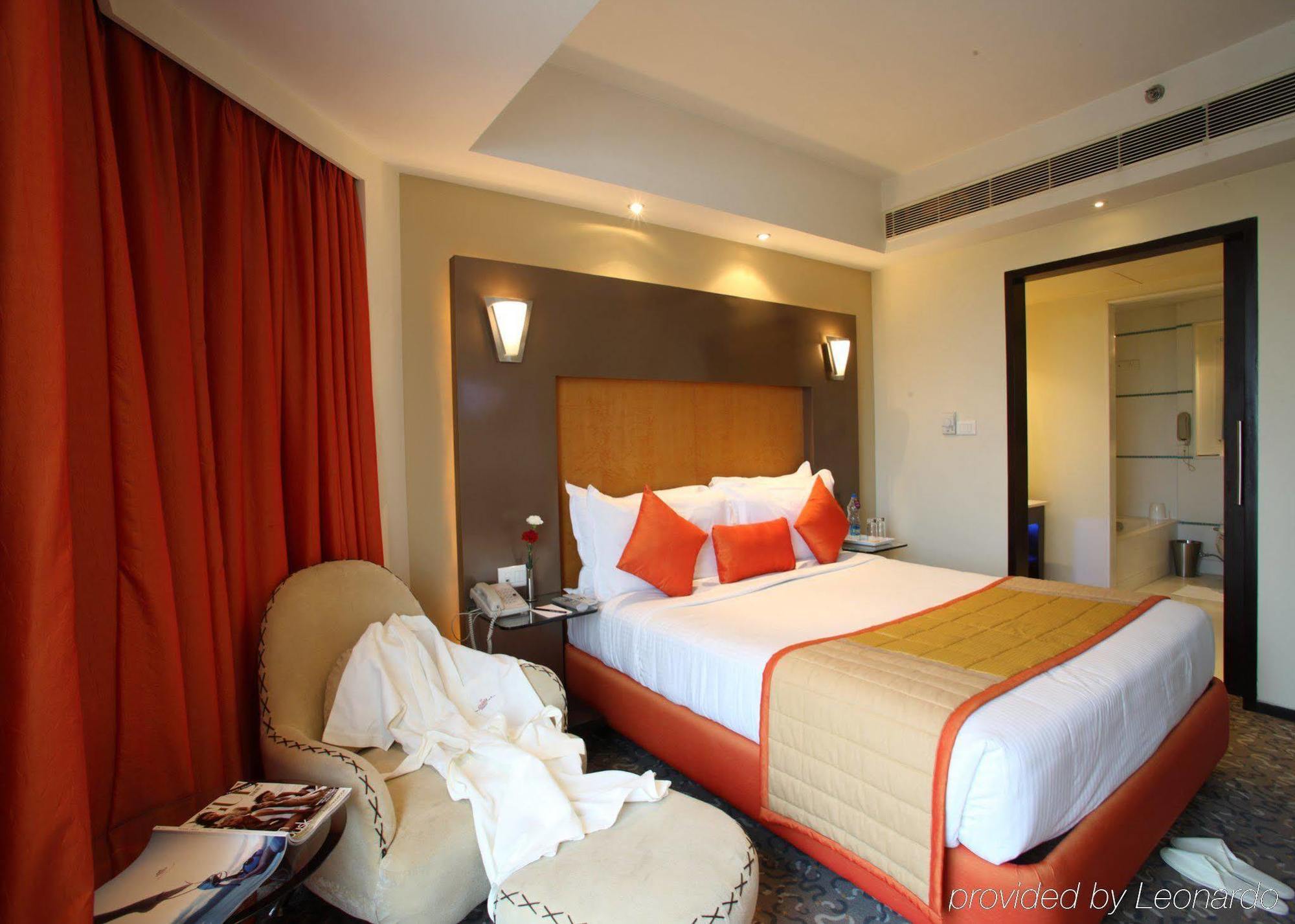The Golkonda Hotel Hyderabad Room photo